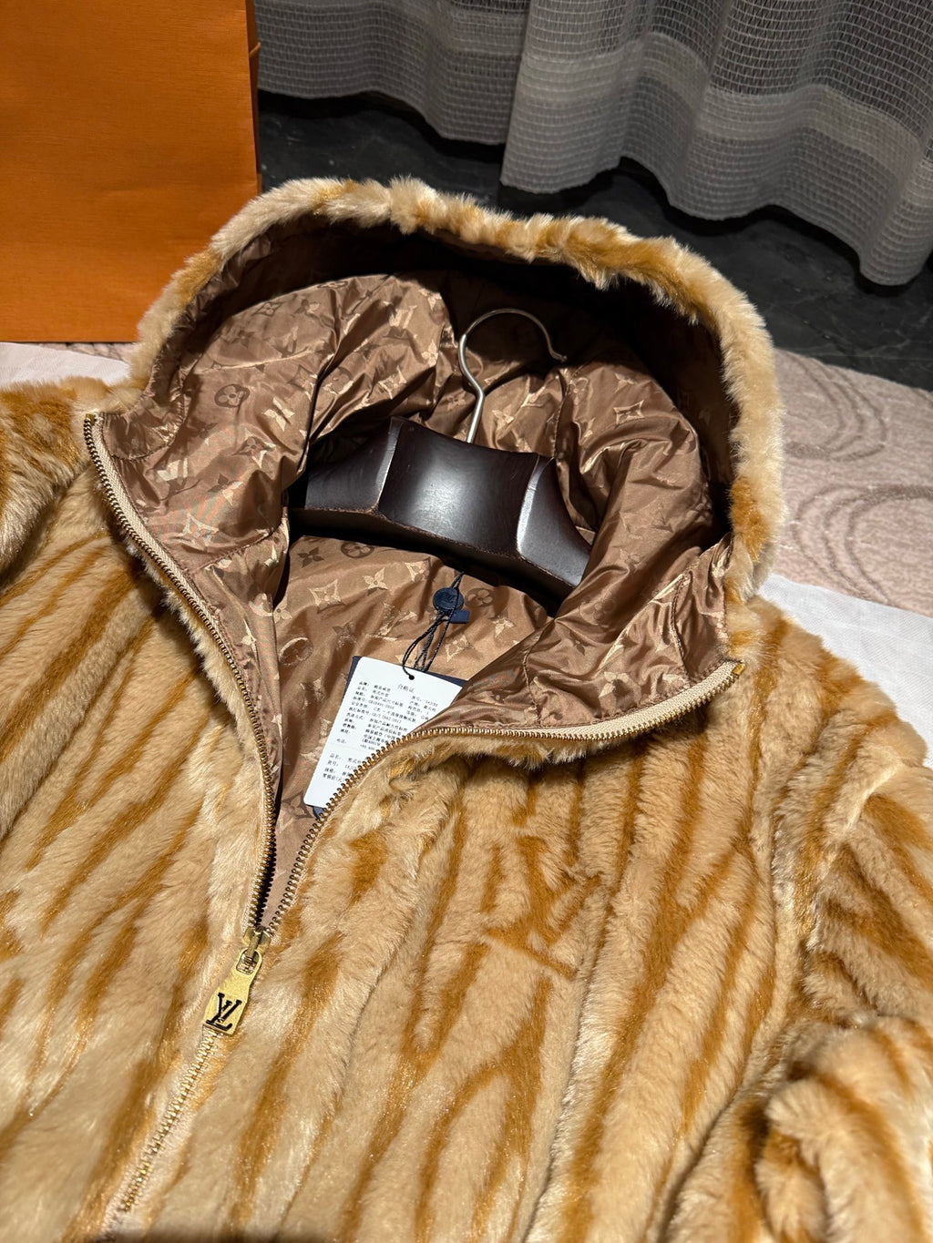 LOUIS V EPI FLEECE BLOUSON