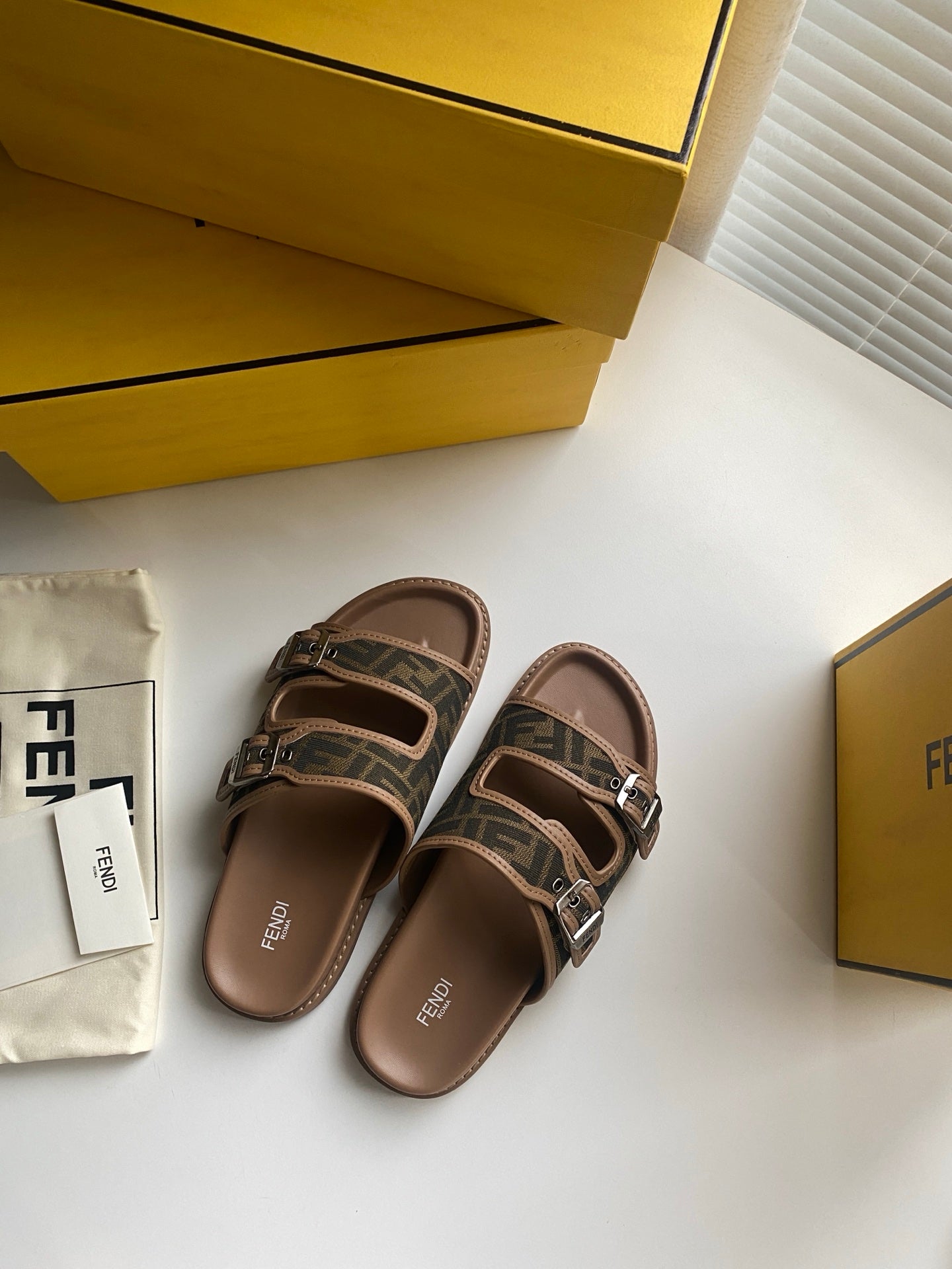 FENDI FEEL FF SANDAL