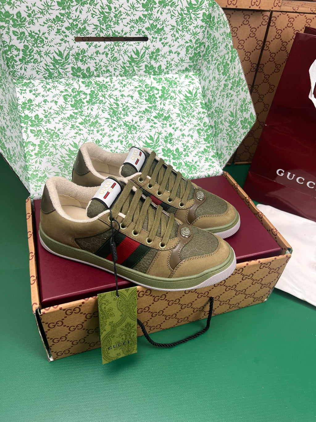 GUCCI SCREENER