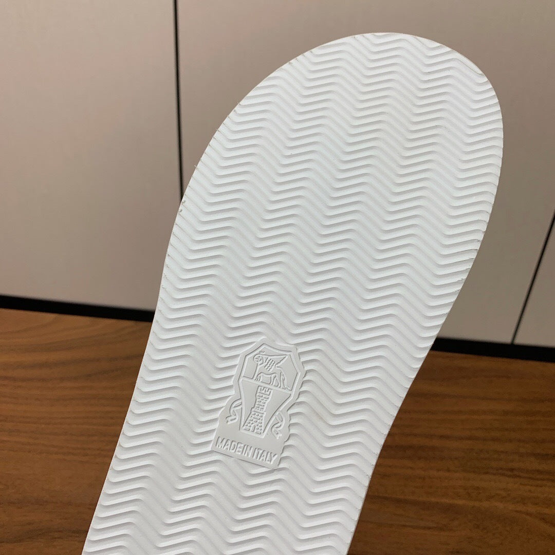 BRUNELLO DOUBLE BUCKLE SANDAL